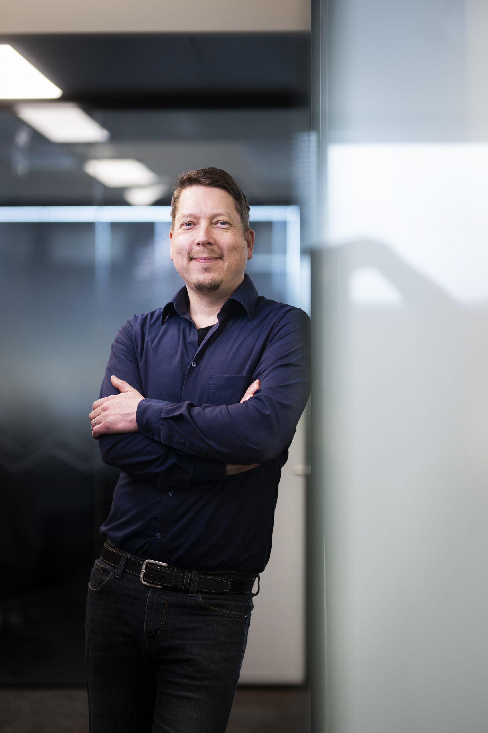 rakentaako-tekoalymparisto-itse-vai-ostaako-valmista